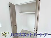各部屋を最大限に広く使って頂ける様、全居住スペースに収納付。プライベートルームはゆったりと快適に。