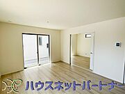 陽だまりのある光彩豊かなリビングは、何よりも快適で心休まる時間を過ごせます。