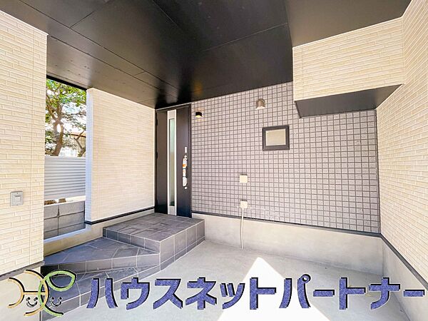 玄関を拡大表示