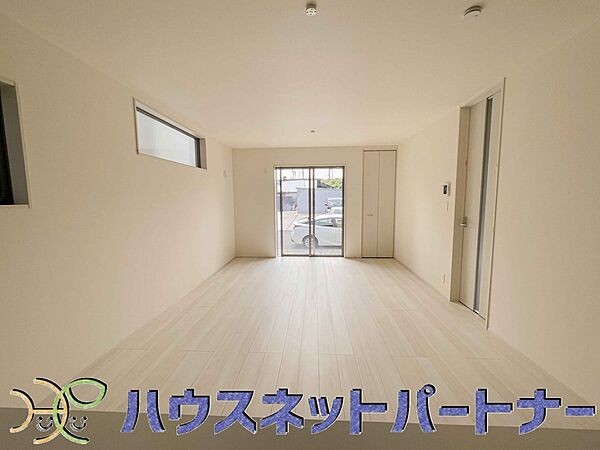 リビング/ダイニングを拡大表示