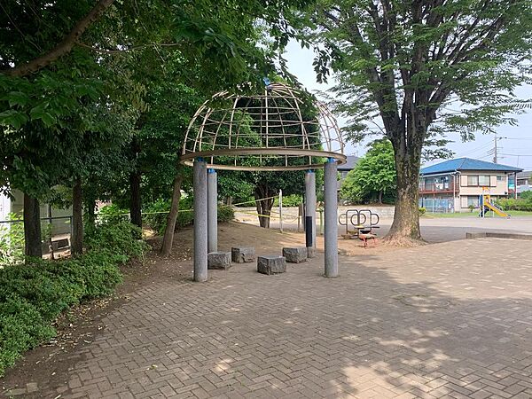 周辺を拡大表示