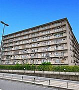 イオンモール桂川向かいのマンションです。