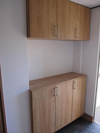 玄関収納、新調...