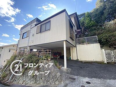 外観：高台で須磨の山を見渡せる眺望が魅力！
