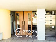 管理が行き届いていてきれいなエントランスですね