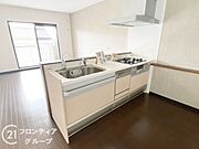 利便性の高いシステムキッチンです。