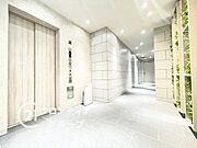 広々としたデザインで、開放感を感じさせます。