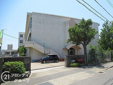 明石市立和坂小学校 徒歩7分。 470m