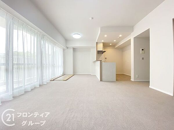 リビング/ダイニングを拡大表示
