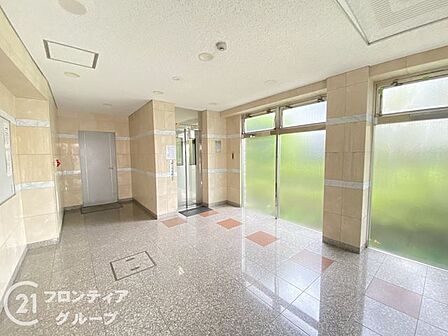 マンションのロビーは、住民の皆様が集うコミュニケーションの場であり、憩いの場です。