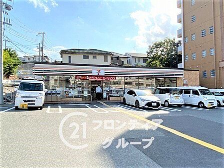 セブンイレブン明石朝霧店 徒歩5分。 350m