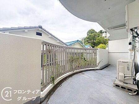 「賃貸のままでいいのか、買うべきか」その判断に必要な情報を、スタッフがわかりやすく整理してお伝えします。お気軽にご相談ください