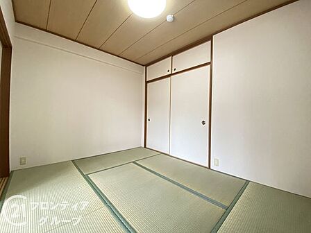 住まい選びは、価格や立地だけでなく、将来の暮らし方まで含めて考えることが大切です。今の段階で気になっていることを、まずスタッフに話してみてください
