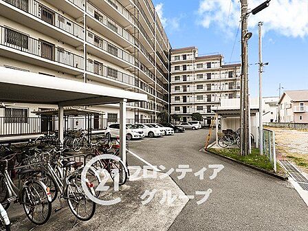 エリアの特性や周辺環境についての情報提供も行っています。物件だけでなく、地域の暮らしやすさも含めてご確認いただけます