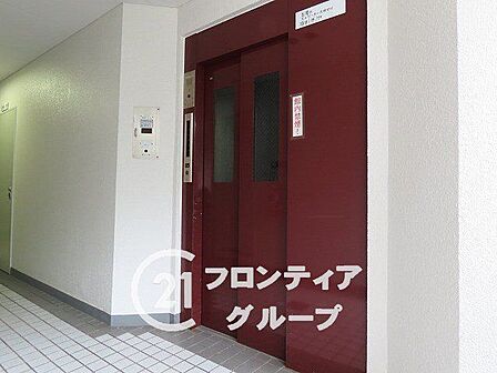 隅々まで手入れが行き届いていて、管理の質の高さが伝わってきますね！機能的な設備とデザインが両立されており、小さなお子様からご年配の方まで毎日を快適に過ごせる工夫が満載ですね！