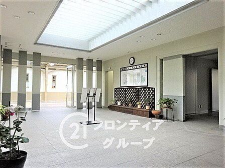 写真だけではわからない採光・広さ・周辺環境の実感は、実際に足を運んでみることが一番です。ご見学はいつでもご予約いただけます