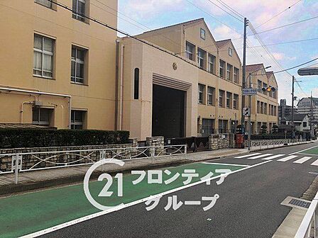神戸市立西須磨小学校 徒歩14分。 1100m