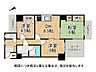 間取り：南向きのバルコニーとルーフバルコニーを備えた3DK。3方角住戸で採光・通風良好なお部屋です！