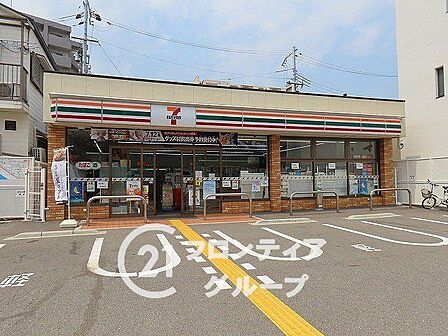 セブンイレブンハートインJR須磨海浜公園駅内店 徒歩8分。 610m