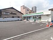ファミリーマートさいたま櫛引町一丁目店 418m