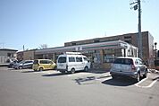 セブンイレブンさいたま南中丸店 412m