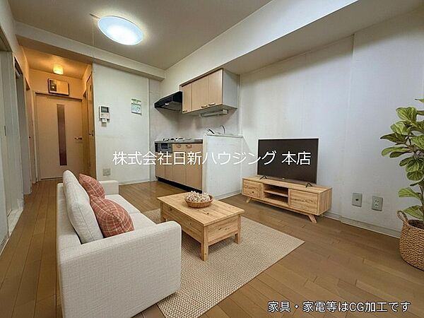 リビング/ダイニングを拡大表示