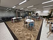 ●３階入居テナント専用ラウンジ