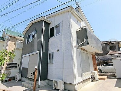 外観:岩槻駅まで徒歩13分の立地。 外観:岩槻駅まで徒歩13分の立地。