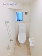 トイレ新規交換済みで綺麗です。