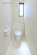 清潔感のあるトイレです。