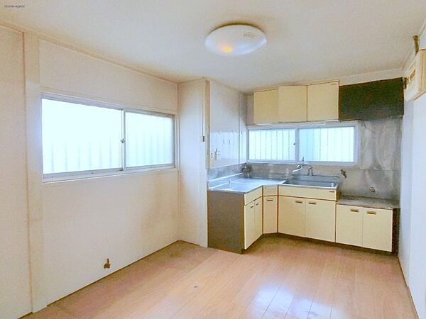 キッチンを拡大表示