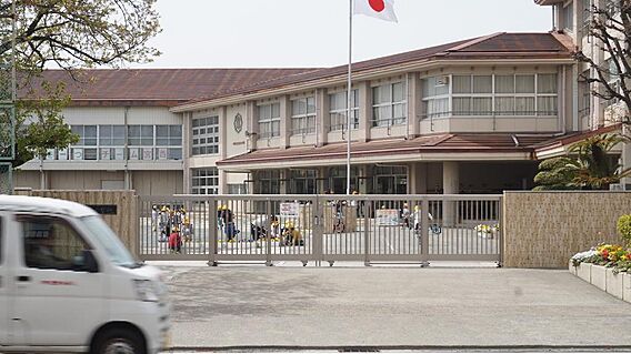 宮西小学校