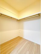 北東側７．１帖洋室の収納