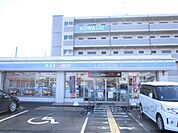 ローソン　草津南笠東三丁目店まで440メートル