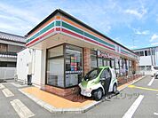 セブンイレブン　能登川垣見店まで550メートル
