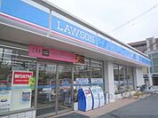 ローソン　草津大路二丁目店まで450メートル