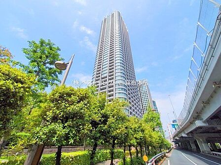 ＊2002年9月築（総戸数1000戸）大規模タワーレジデンス＊