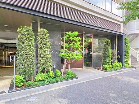 *『五反田』駅まで徒歩5分の立地、落ち着いたただ住まいの外観*