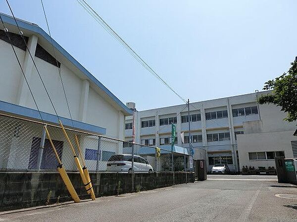 画像14:浅川小学校(1、140m)