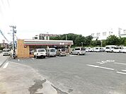 セブンイレブン八幡友田1丁目店(220m)