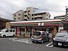 周辺：セブンイレブン八幡紅梅1丁目店(430m)