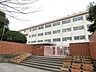 周辺：八枝小学校(622m)