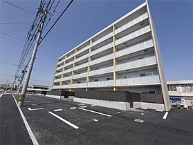 Livableなかま  ｜ 福岡県中間市中鶴1丁目（賃貸マンション3LDK・4階・75.00㎡） その1