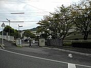 中間市立中間北小学校(840m)