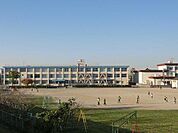 中間市立中間小学校(1、100m)