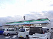 ファミリーマート／中間垣生店 (646m)