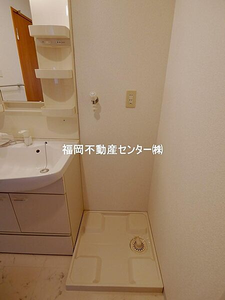 画像21:室内洗濯機置き場