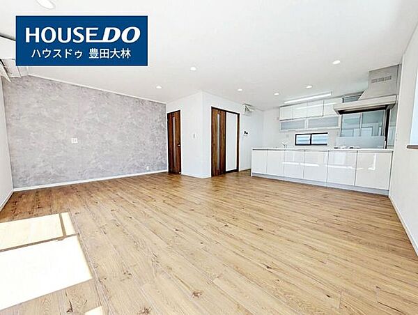 リビング/ダイニングを拡大表示