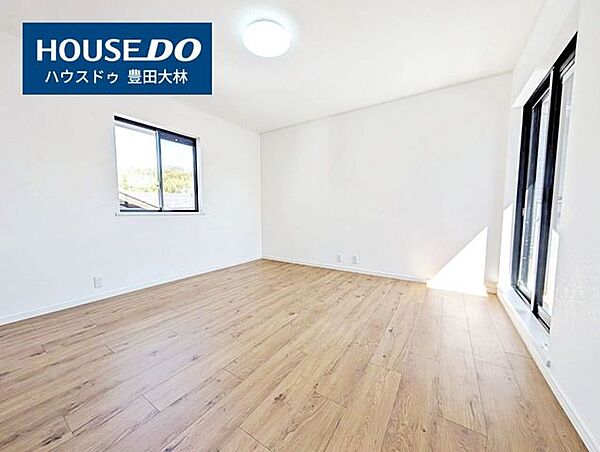 洋室を拡大表示
