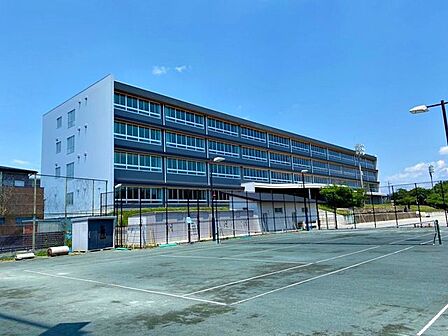 豊田市立朝日丘中学校 470m